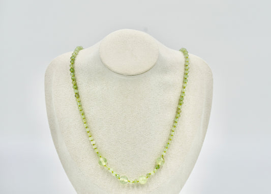 19 Inch Peridot Knotted Silk Necklace